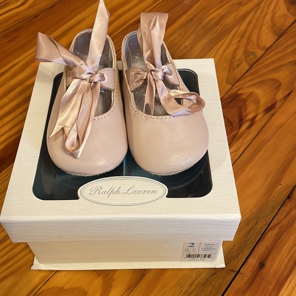 Ralph Lauren pink lambskin briley shoes. Size 2 - Picture 2 of 8